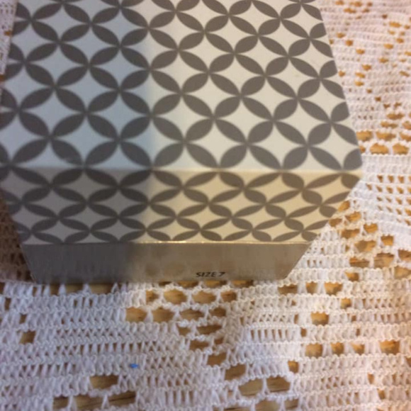 NWT in Box Sparkle Allure Silver Ring Size 7 - Picture 5 of 8